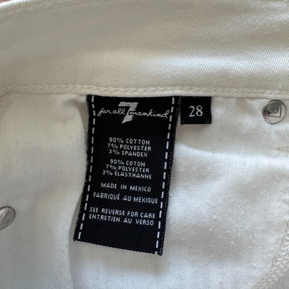 7 For All Mankind Gwenevere Distressed Crop Jeans - Picture 4 of 5